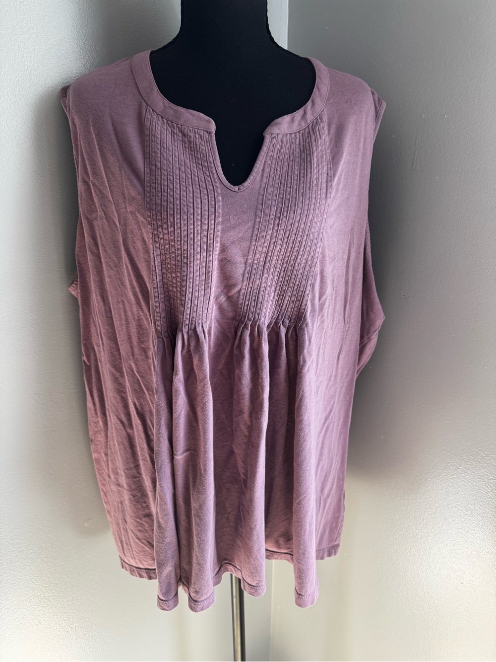 Coldwater Creek Mauve Sleeveless Pintuck Tank